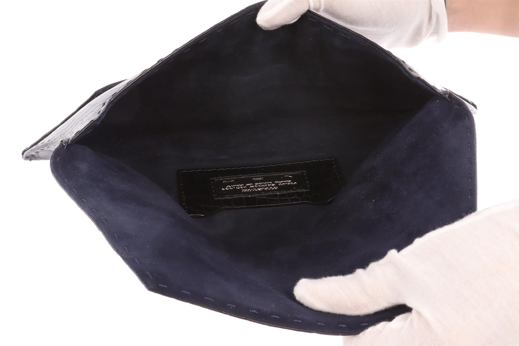 VBH NAVY CROCODILE CLUTCH