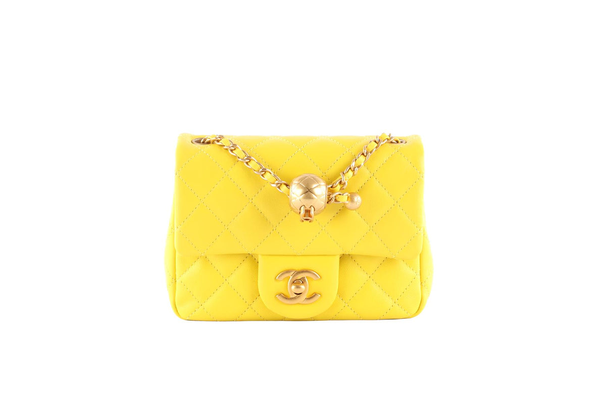 CHANEL YELLOW 2023 PEARL CRUSH SQUARE MINI QUILTED LEATHER SHOULDER BAG