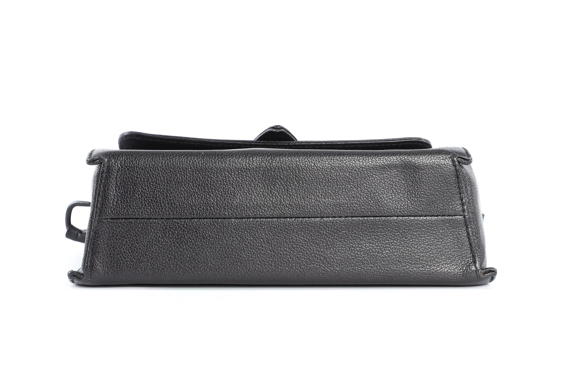 CHANEL BLACK 2000 - 2002 LEATHER SHOULDER BAG