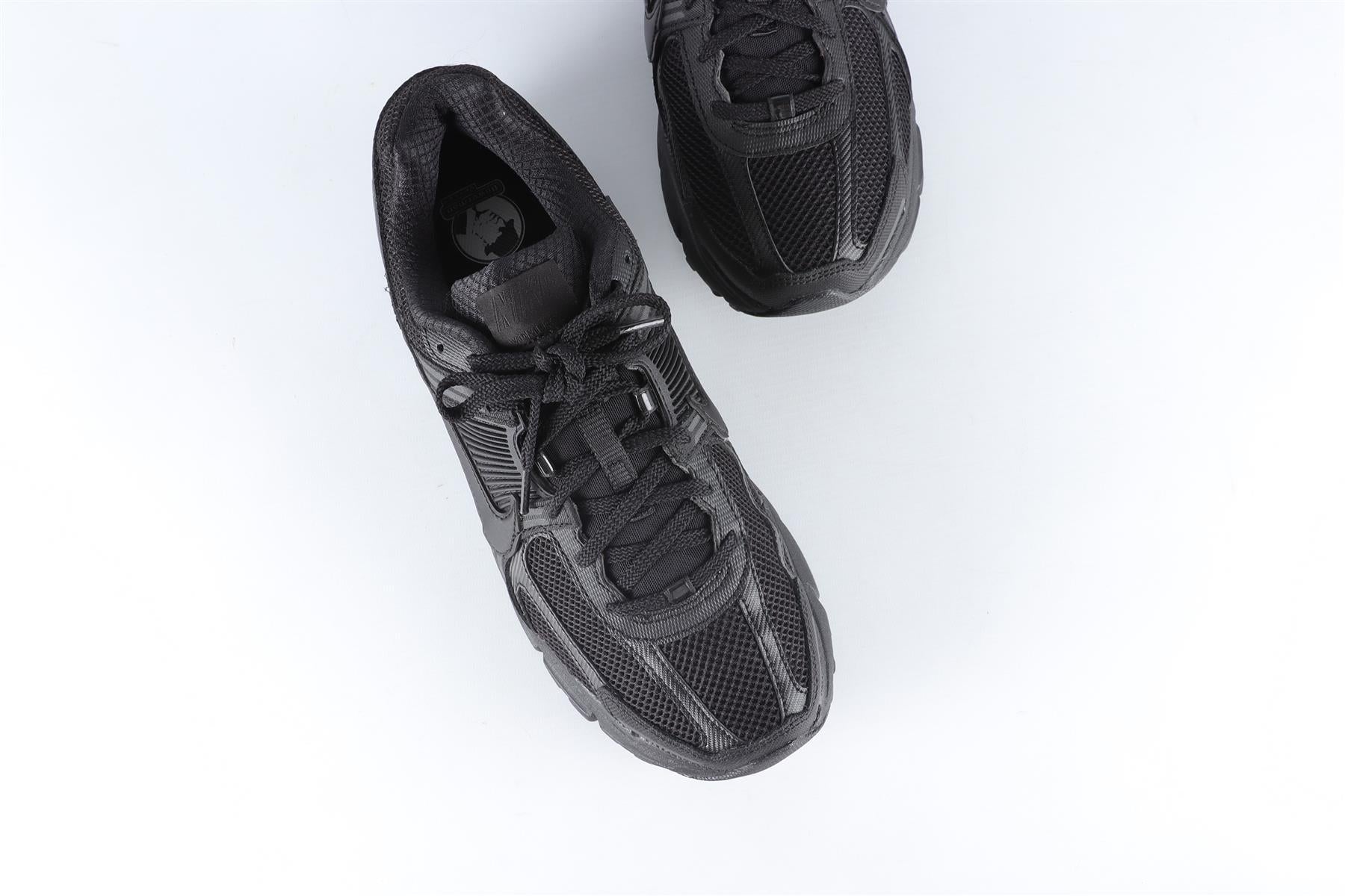 NIKE BLACK MEN'S ZOOM VOMERO 5 SNEAKERS EU 44 UK 9 US 10