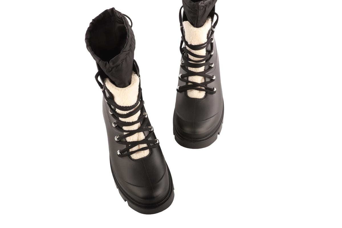 MARC FISHER BLACK RUBBER BOOTS EU 39 UK 6 US 9