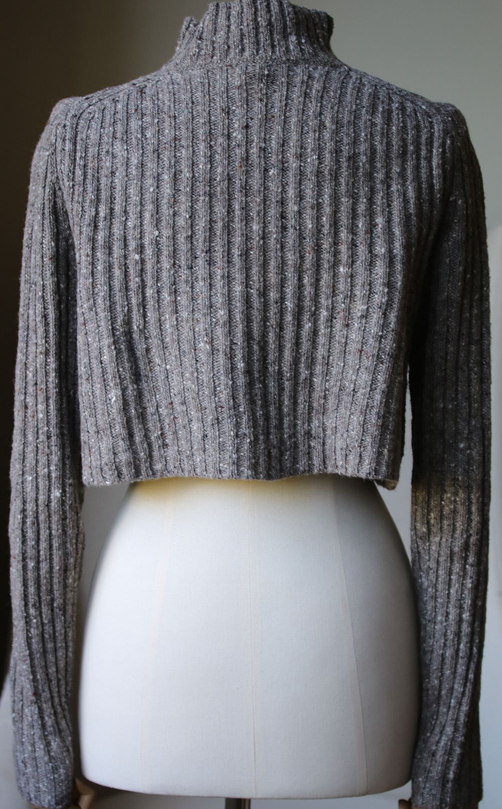 SOYER ANDIE RIBBED CROP SWEATER SMALL