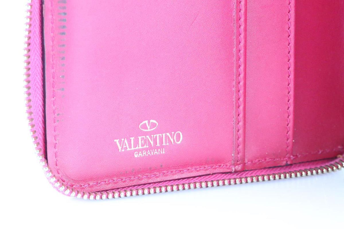 VALENTINO GARAVANI ROCKSTUD LEATHER WALLET