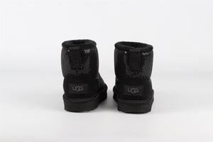 UGG BLACK GIRLS BOOTS UK 9 EU 27.5 US 10