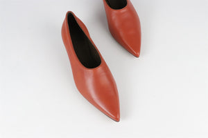 LORO PIANA TAN LEATHER PUMPS EU 37.5 UK 4.5 US 7.5