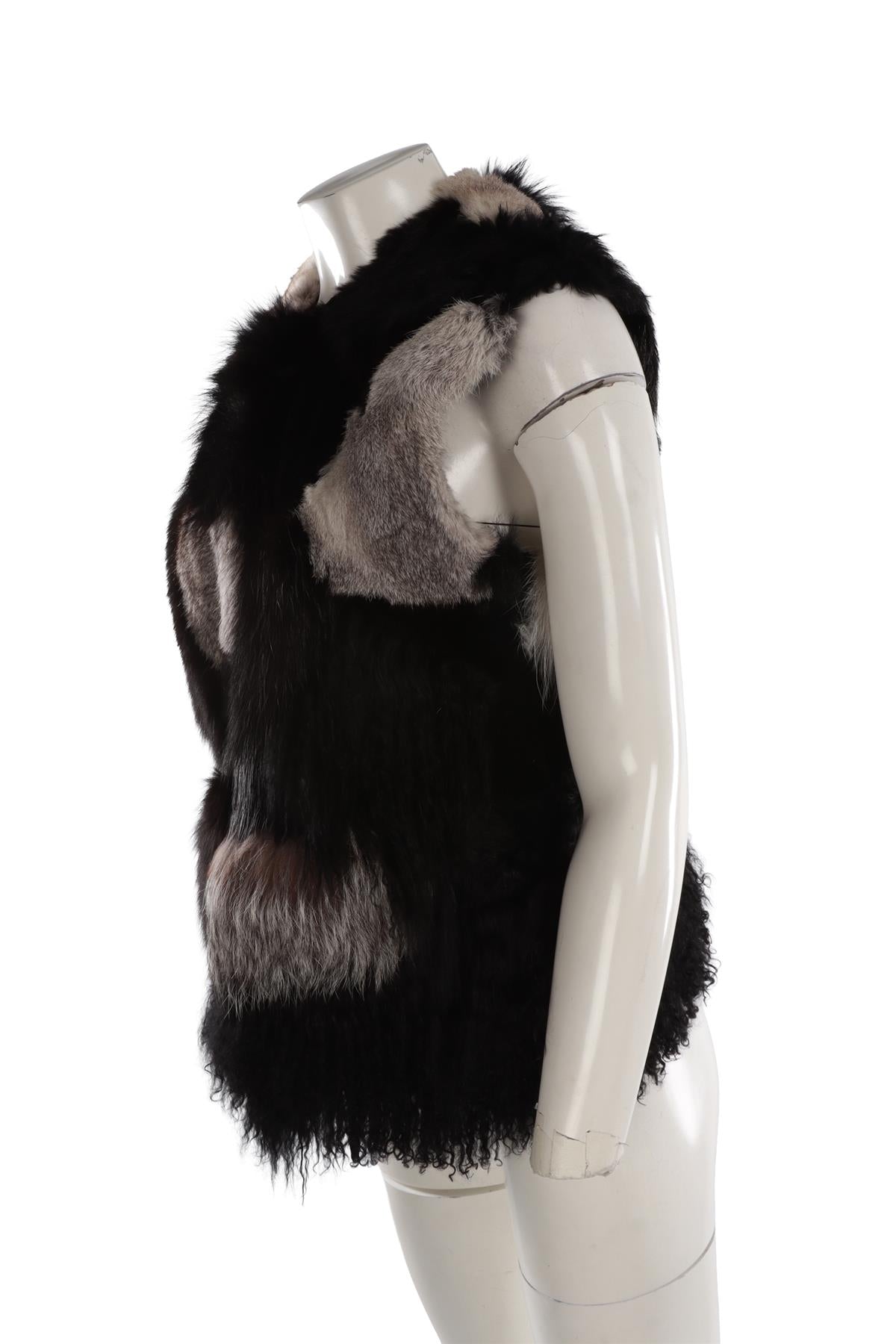 JOSEPH BLACK FUR GILET FR 38 UK 10