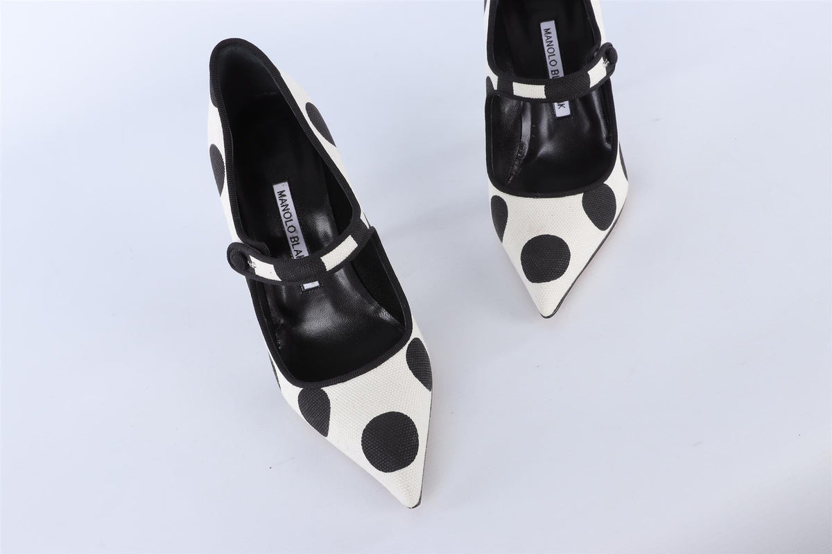 MANOLO BLAHNIK WHITE CANVAS PUMPS EU 38 UK 5