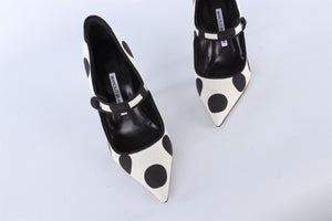 MANOLO BLAHNIK WHITE CANVAS PUMPS EU 38 UK 5