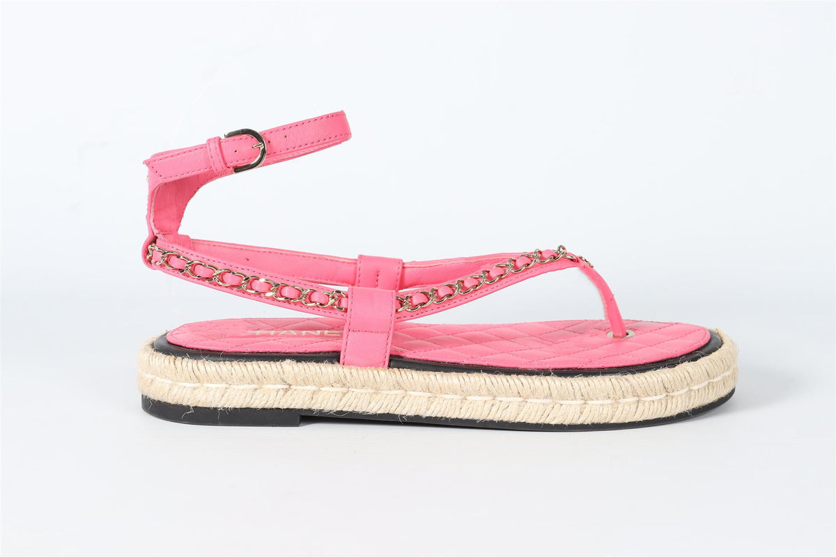 CHANEL PINK 2021 CHAIN AND QUILTED LEATHER THONG SANDALS EU 38 UK 5 US 8