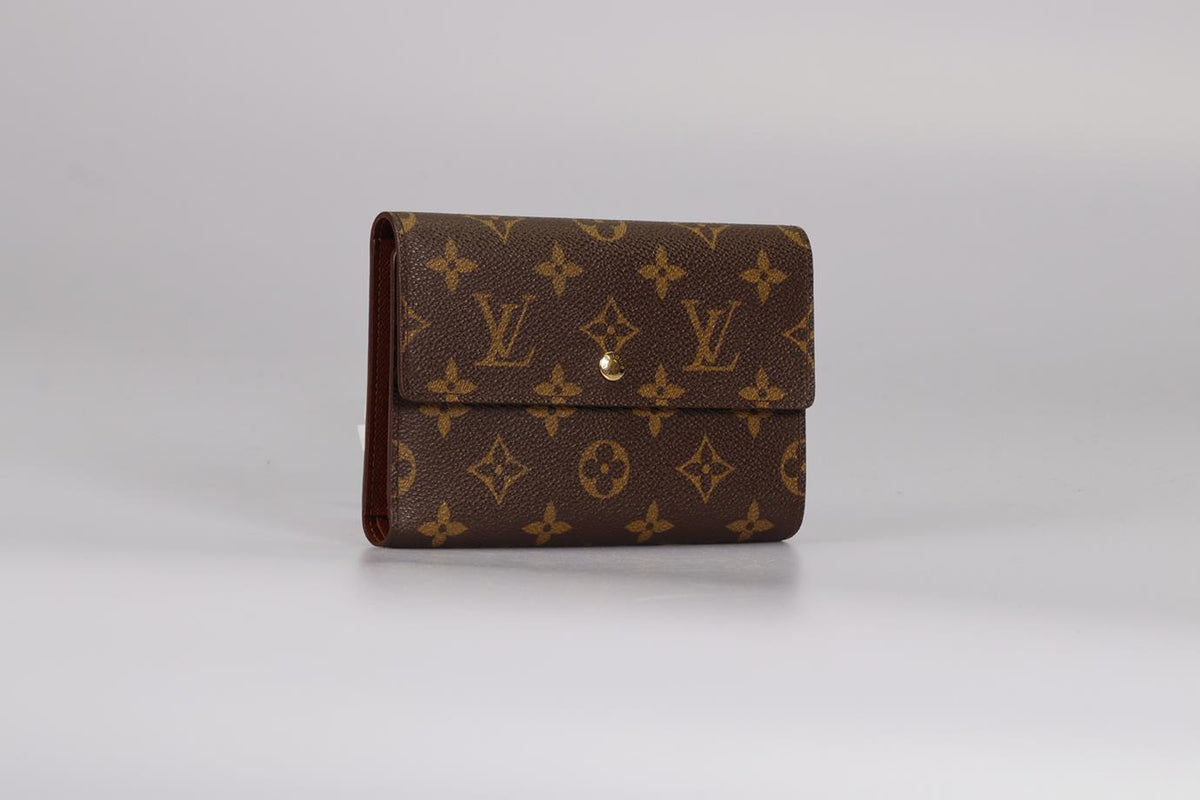 LOUIS VUITTON 2000 MONOGRAM COATED CANVAS WALLET