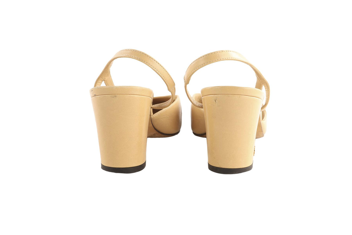 CHANEL BEIGE LEATHER SLINGBACK PUMPS EU 39 UK 6 US 9