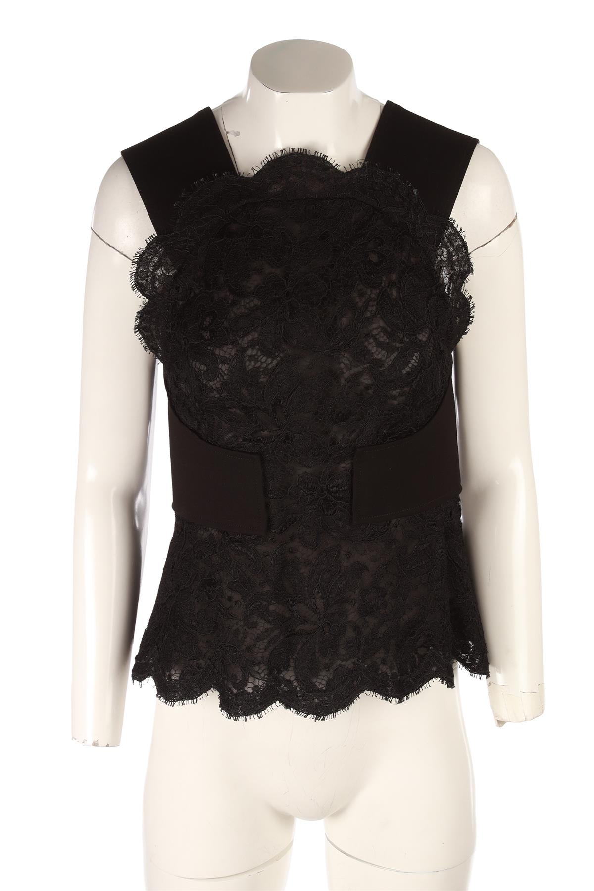 BLACK LACE TOP