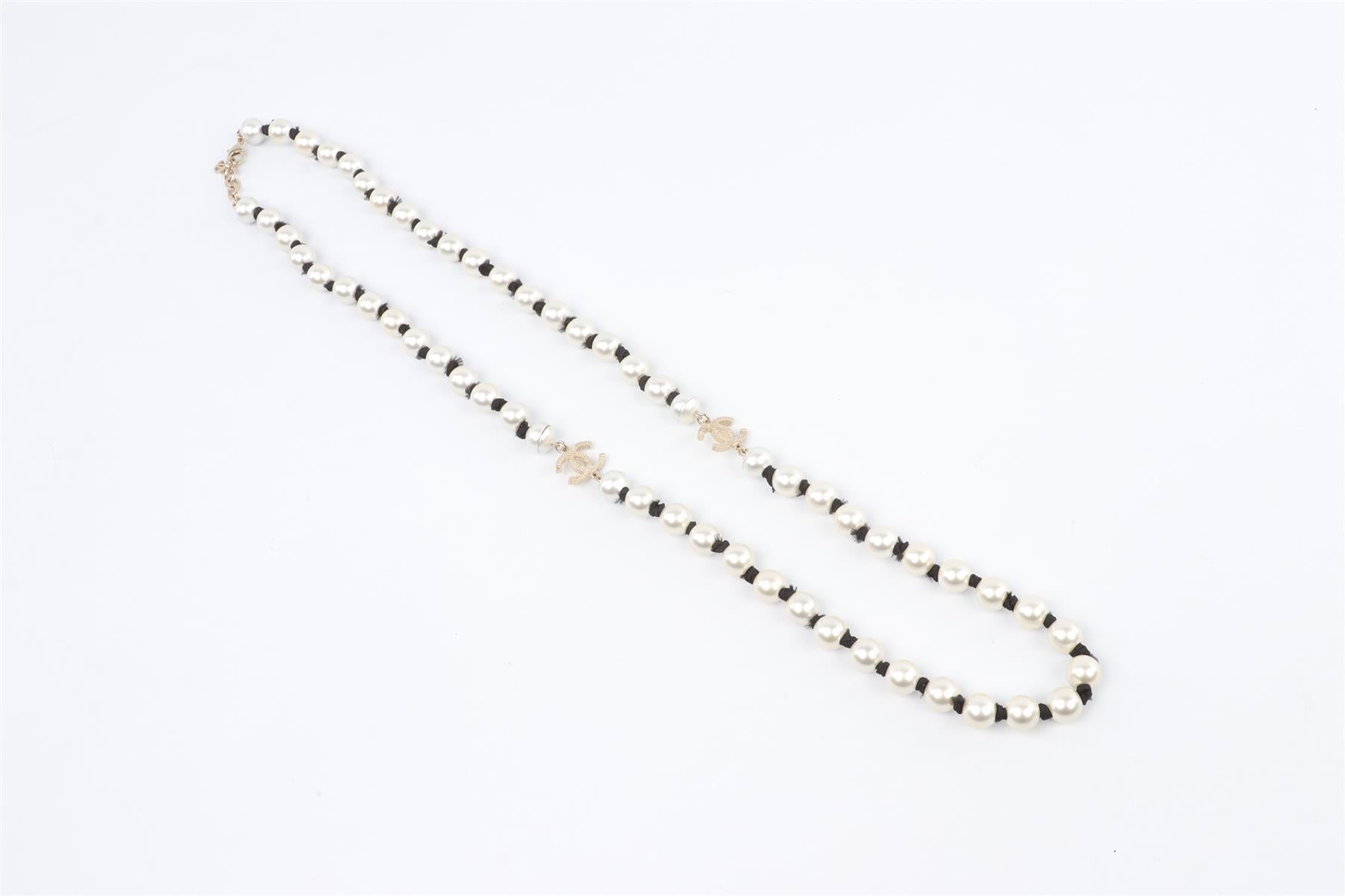 CHANEL IVORY 2016 CC PEARL NECKLACE