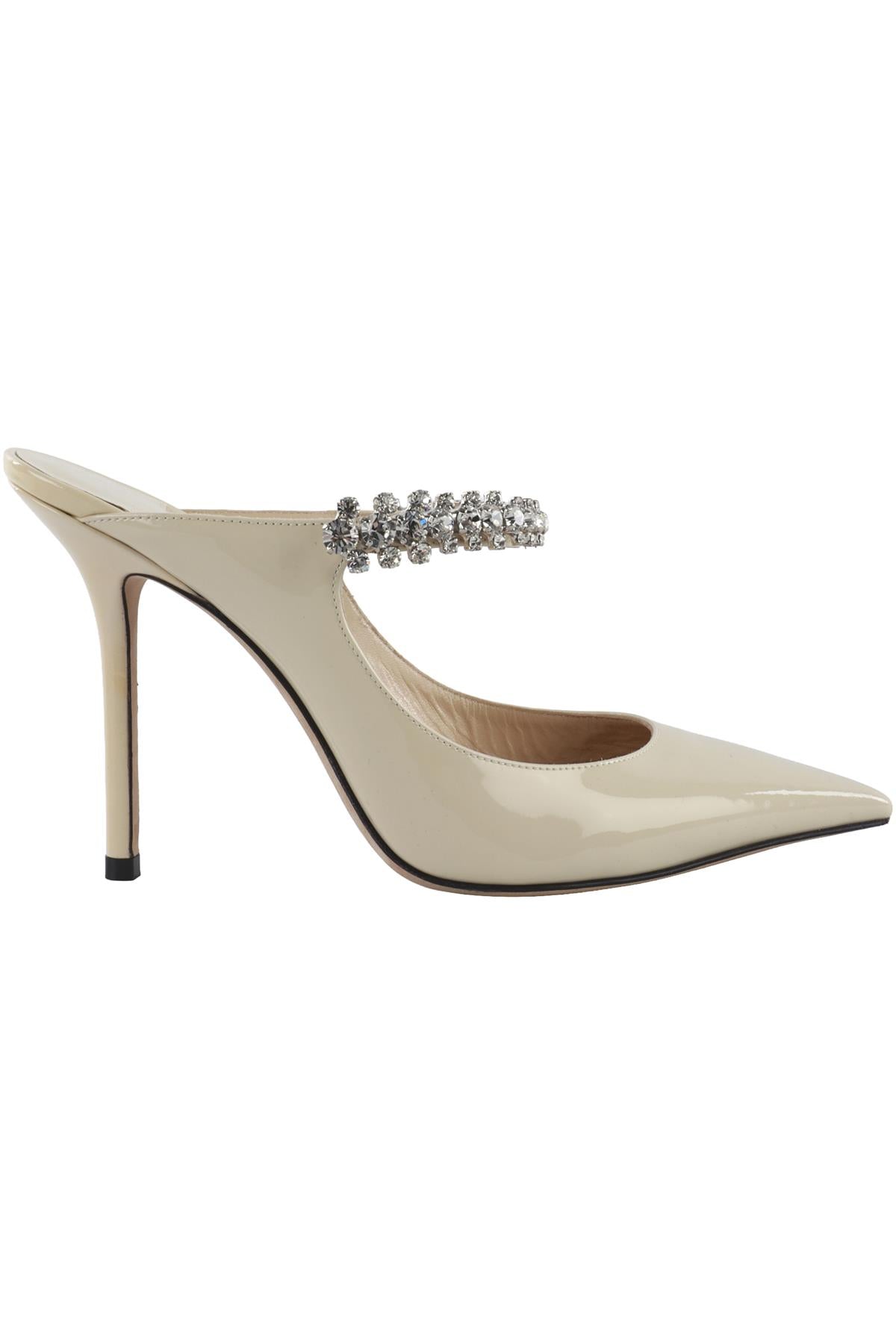 CREAM CRYSTAL AND PATENT LEATHER PUMPS