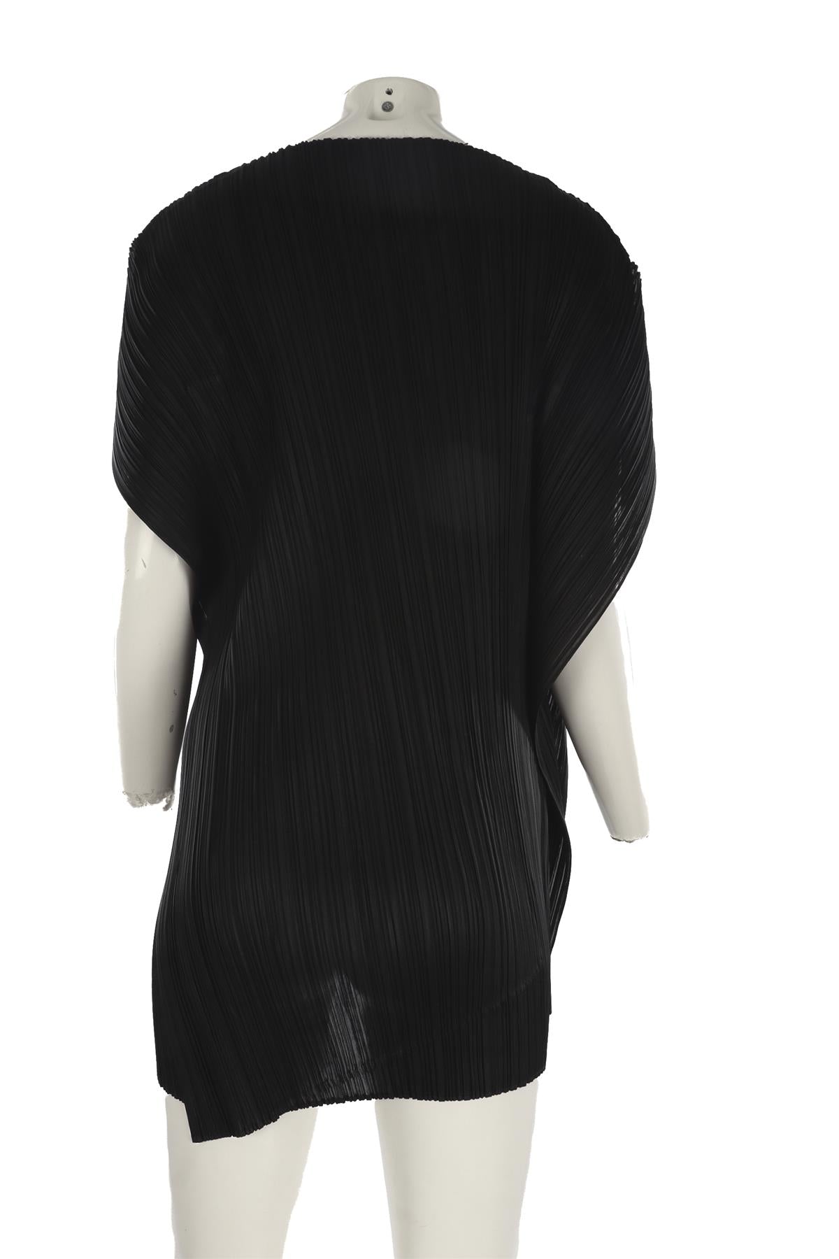 PLEATS PLEASE ISSEY MIYAKE BLACK TOP JP 5 UK 12