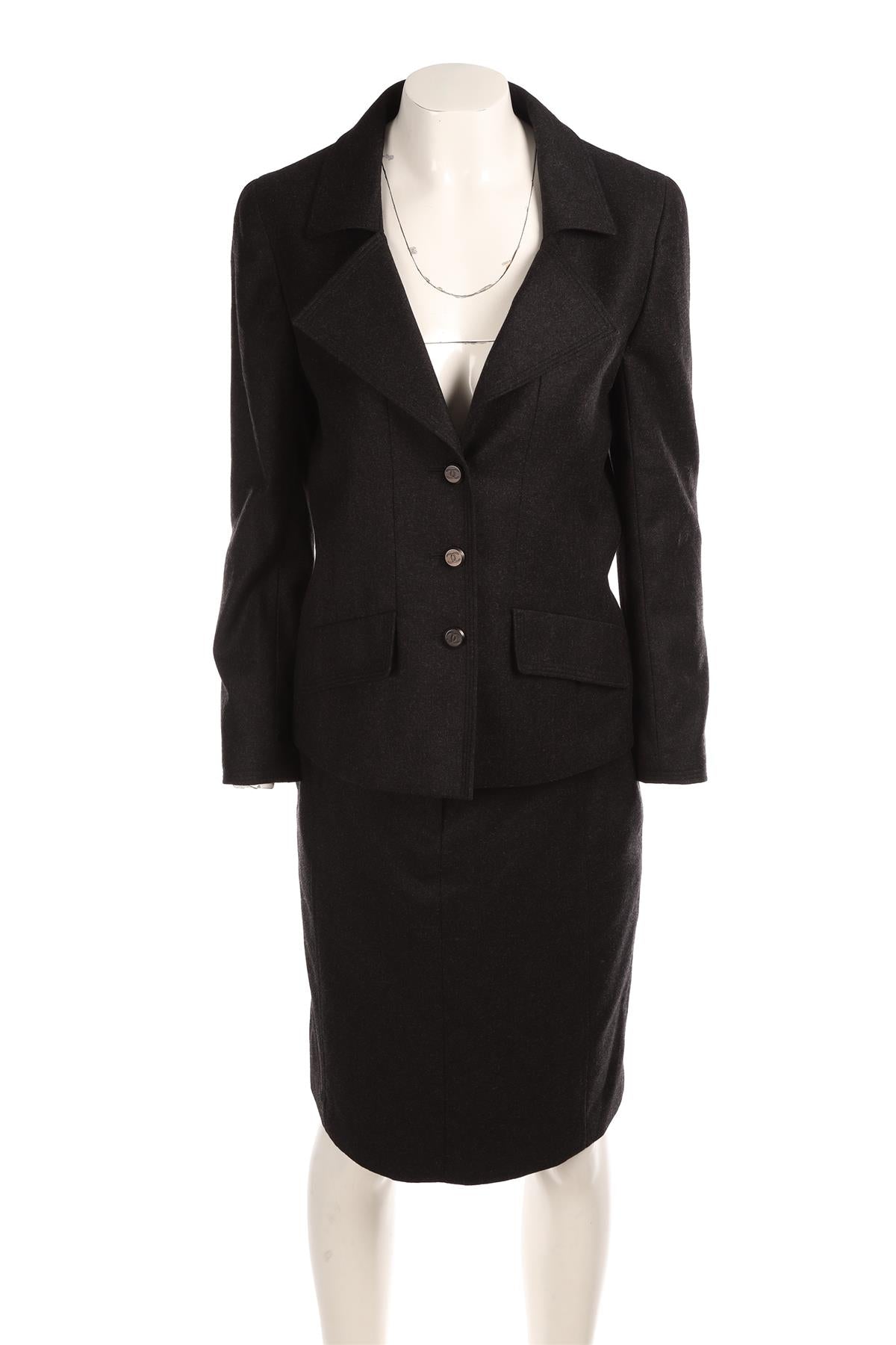 CHANEL GREY 1998 WOOL SKIRT SET FR 38 UK 10