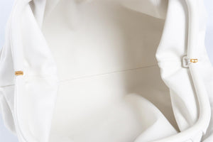 BOTTEGA VENETA WHITE POUCH LARGE LEATHER CLUTCH
