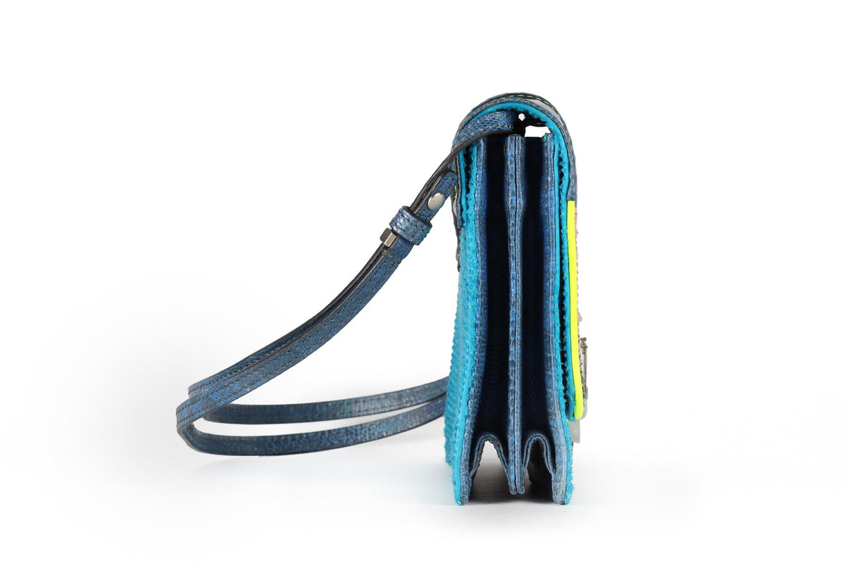 PAULA CADEMATORI BLUE LEATHER BAG