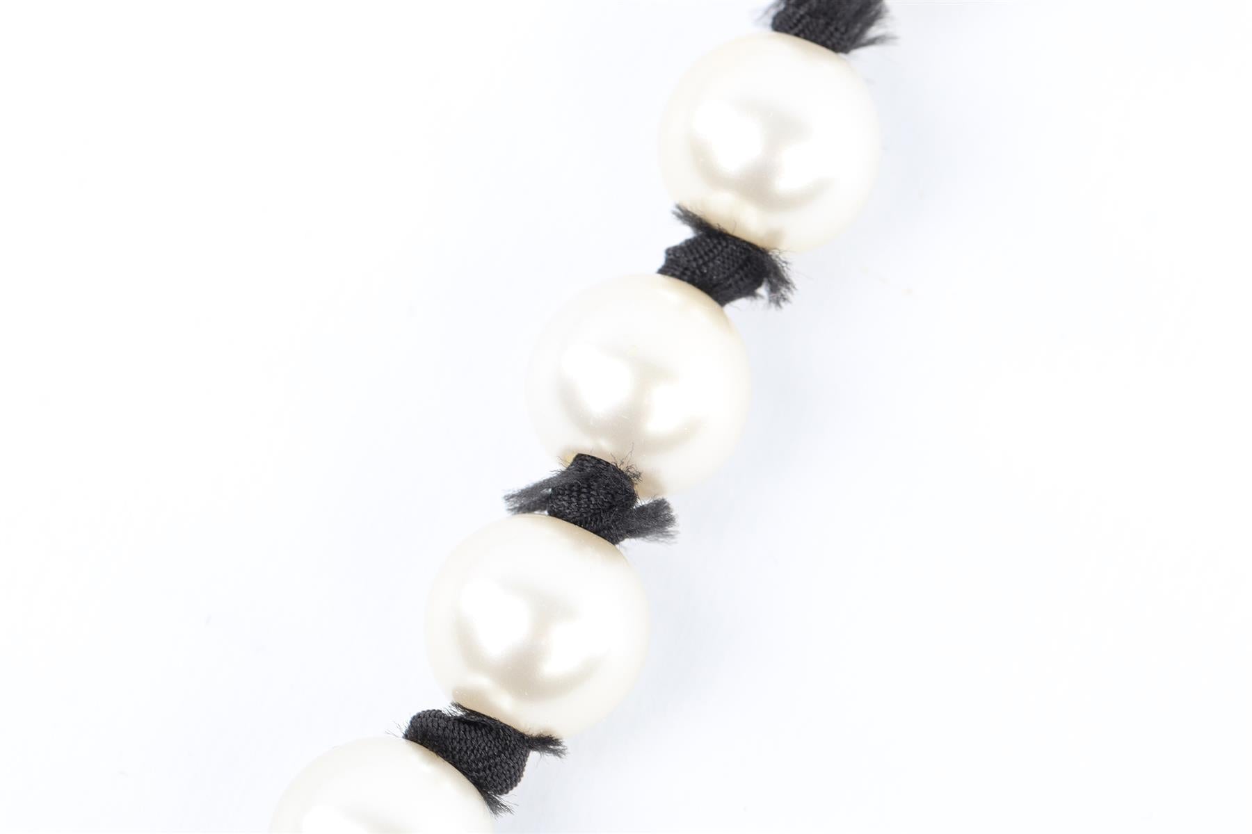 CHANEL IVORY 2016 CC PEARL NECKLACE