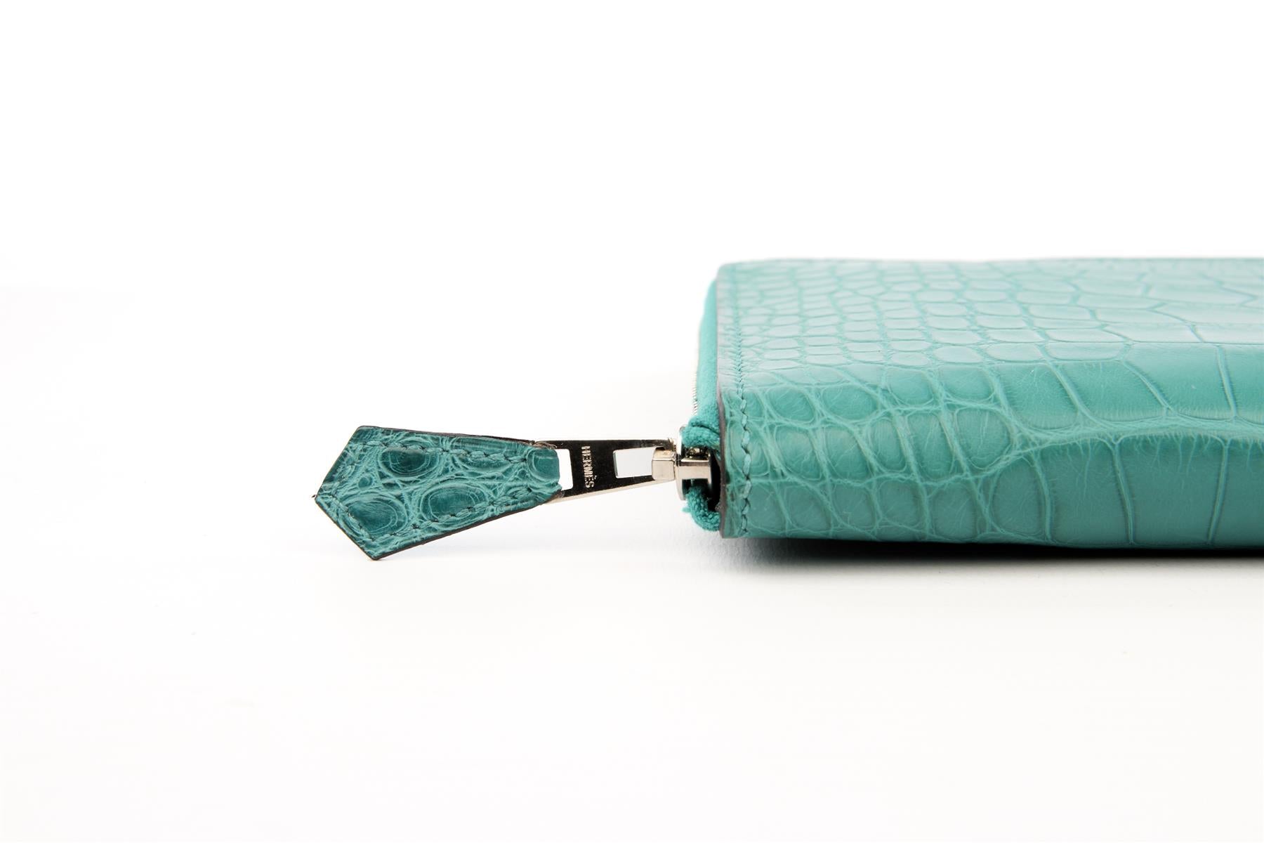 HERMÈS TURQUOISE 2017 AZAP CLASSIC MATTE ALLIGATOR MISSISSIPPIENSIS WALLET