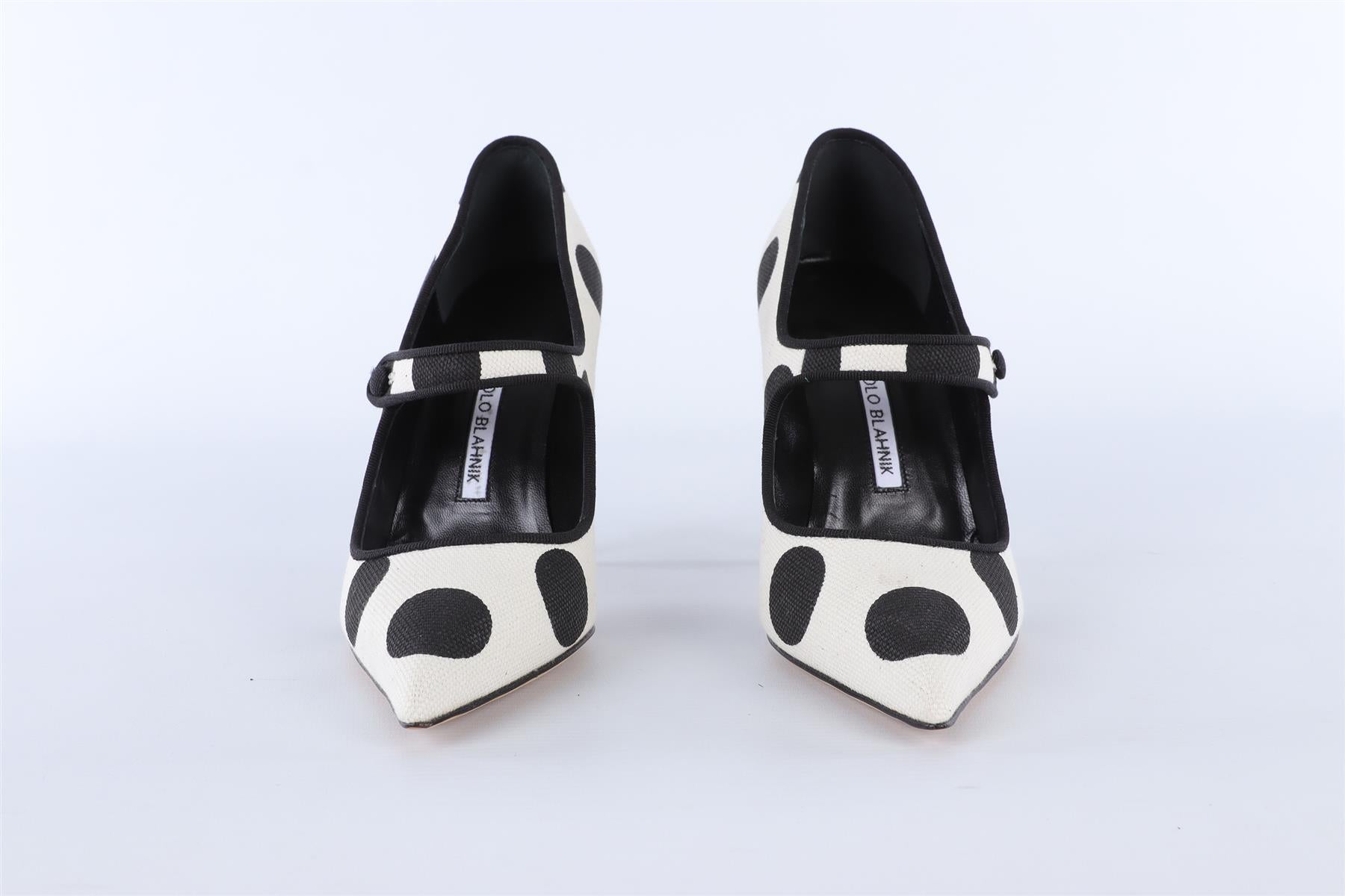 MANOLO BLAHNIK WHITE CANVAS PUMPS EU 38 UK 5