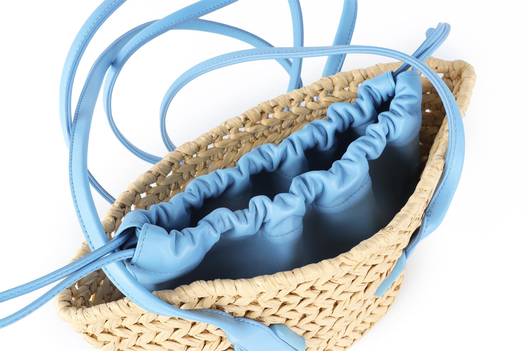 BOTTEGA VENETA BLUE ARCO SMALL RAFFIA TOTE BAG
