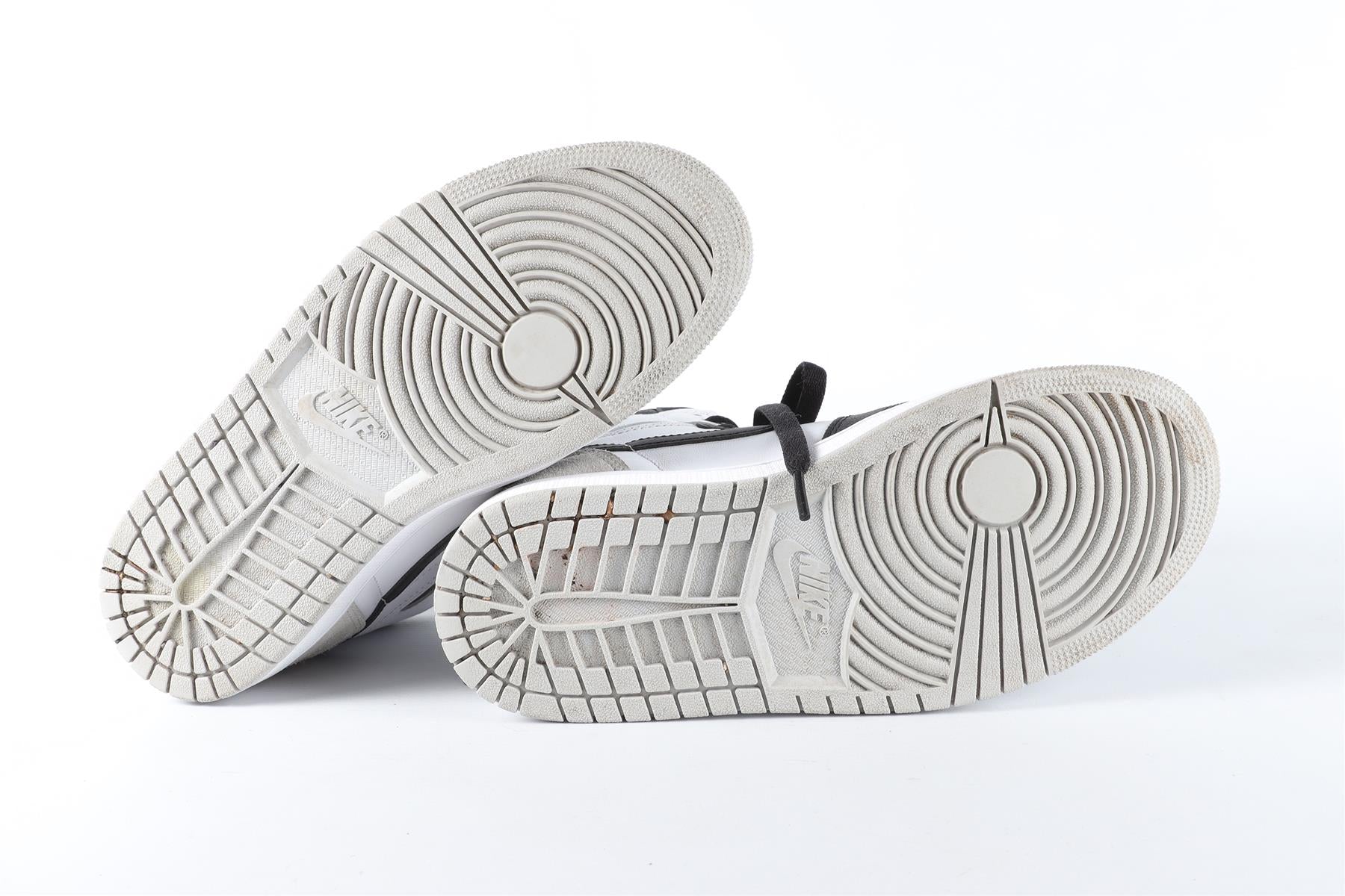 NIKE BLACK AIR JORDAN 1 RETRO STAGE HAZE SNEAKERS EU 40 UK 6 US 7