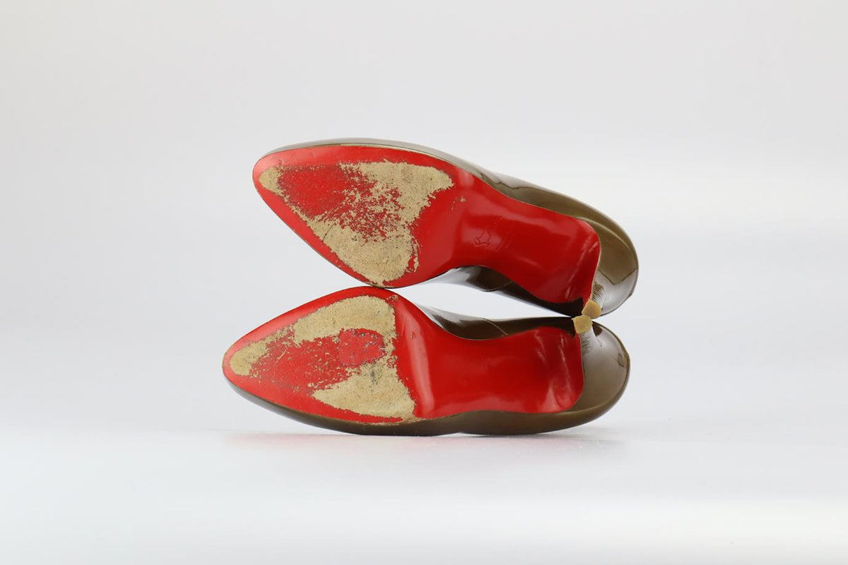 CHRISTIAN LOUBOUTIN PATENT LEATHER PLATFORM PUMPSÏ EU 40.5 UK 7.5 UK 10.5