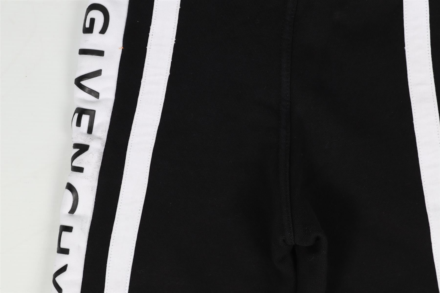 GIVENCHY KIDS BOYS COTTON SHORTS 4 YEARS