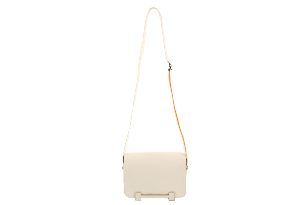 HERMÈS CREAM 2022 GETA CHEVRE LEATHER SHOULDER BAG IN NATA