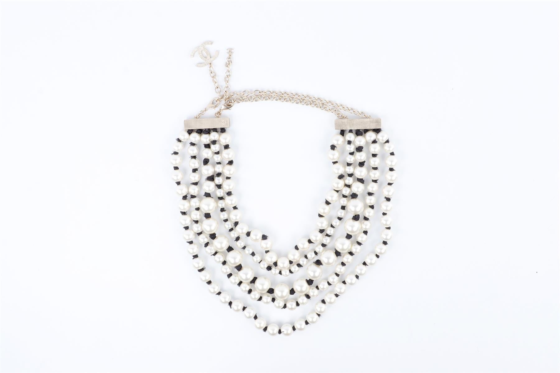 CHANEL IVORY 2016 CC PEARL NECKLACE
