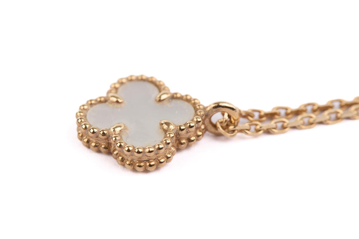 VAN CLEEF & ARPELS SWEET ALHAMBRA 18K YELLOW GOLD AND MOTHER OF PEARL NECKLACE