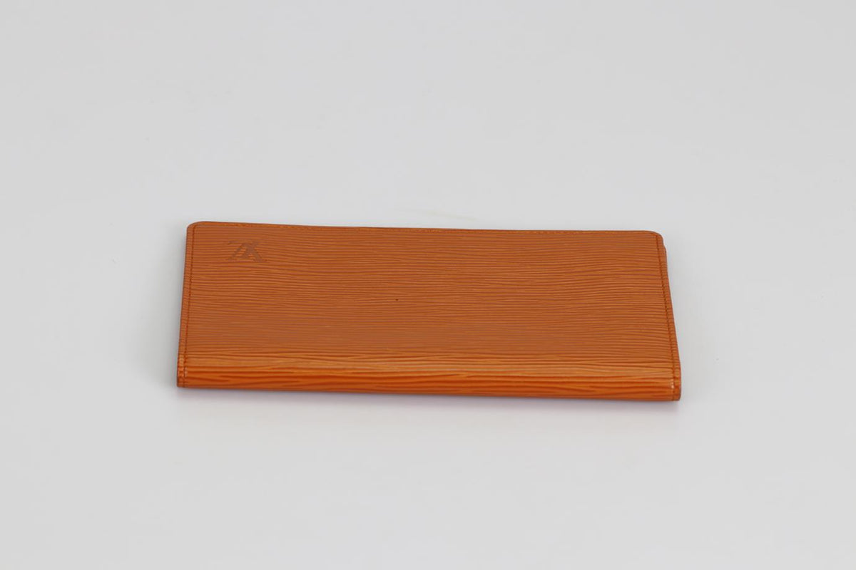 LOUIS VUITTON 1997 EPI LEATHER WALLET