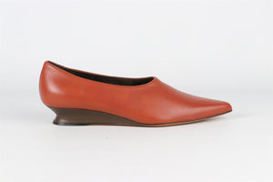 LORO PIANA TAN LEATHER PUMPS EU 37.5 UK 4.5 US 7.5
