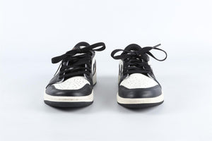 NIKE BLACK AND WHITE LEATHER TRAINERS EU 35 UK 2.5 US 3