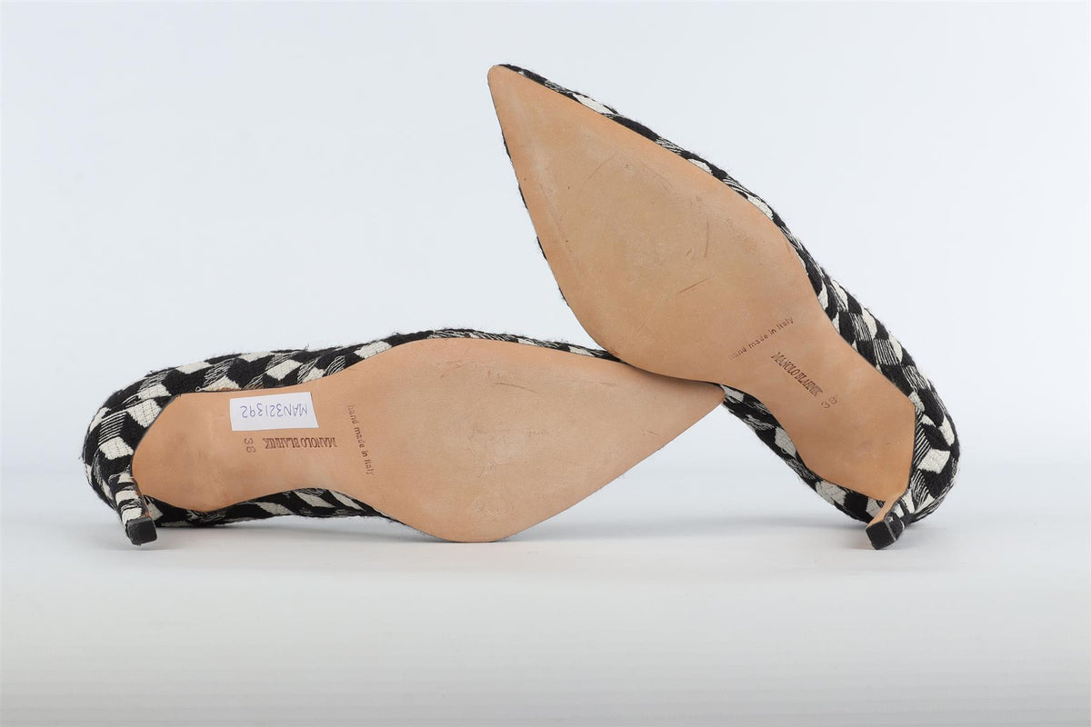 MANOLO BLAHNIK BLACK FABRIC PUMPS EU 38 UK 5 US 8