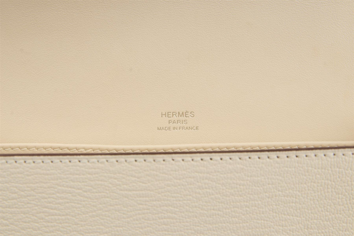 HERMÈS CREAM 2022 GETA CHEVRE LEATHER SHOULDER BAG IN NATA