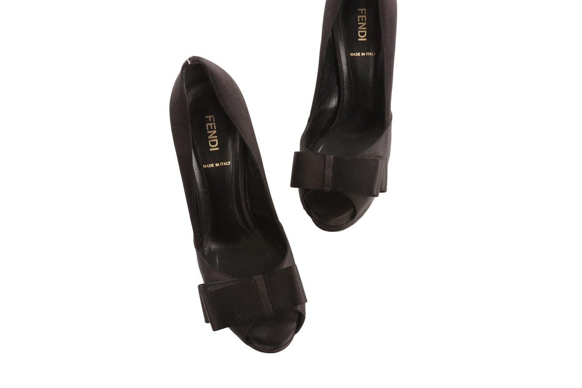 FENDI BLACK SATIN PLATFORM PUMPS EU 37 UK 4