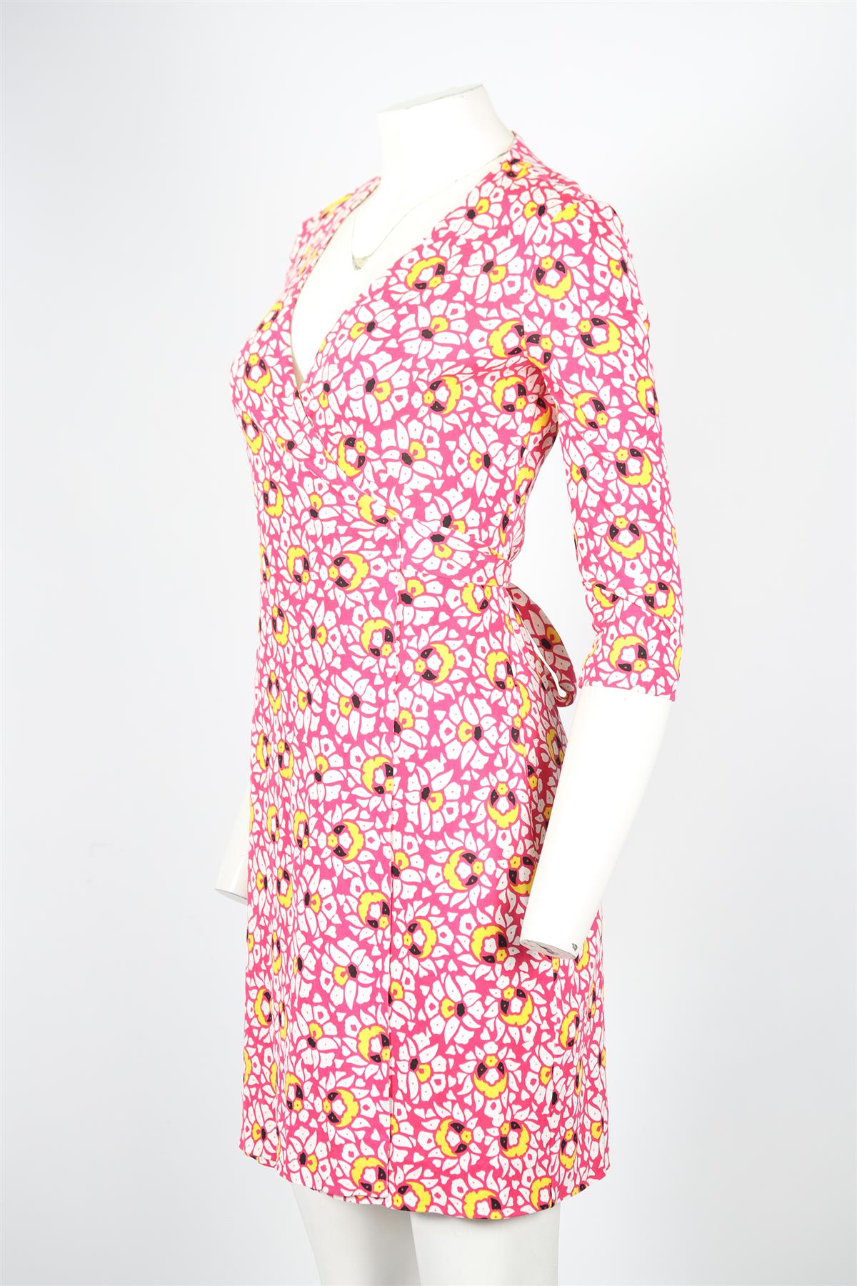 DIANE VON FURSTENBURG JERSEY MINI WRAP DRESS XSMALL