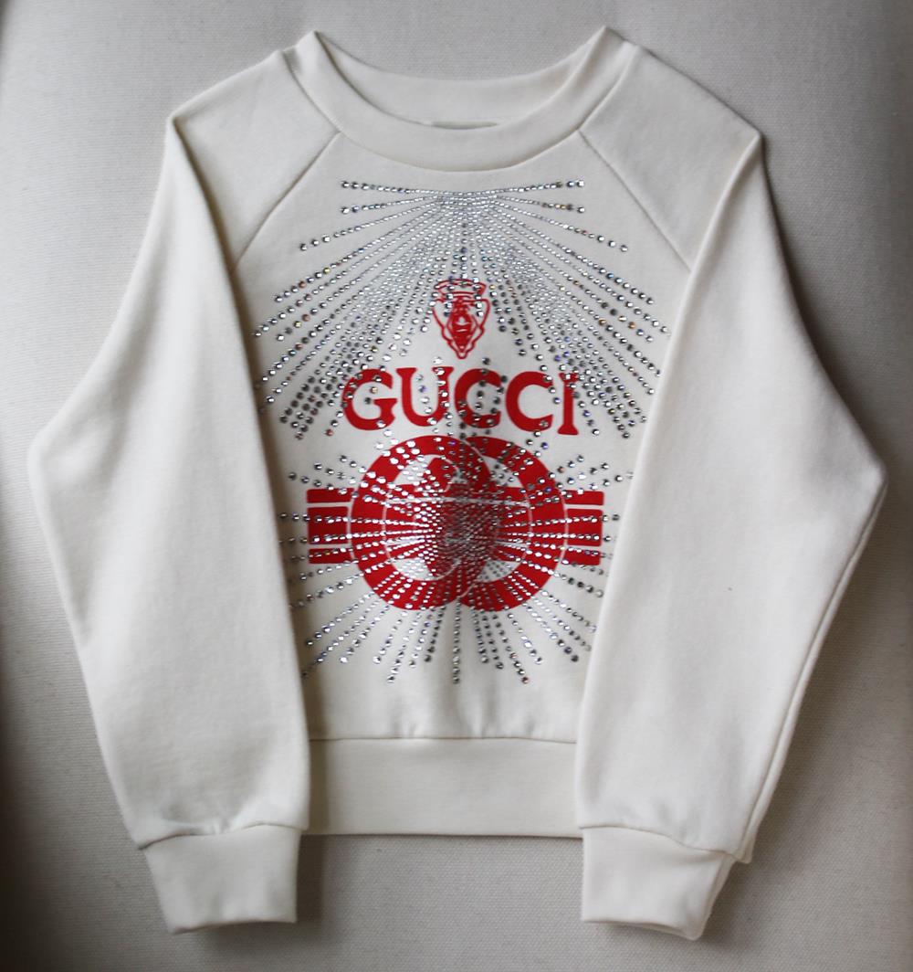 GUCCI KIDS UNISEX LOGO CRYSTAL EMBELLISHED COTTON SWEATSHIRT 5 YEARS