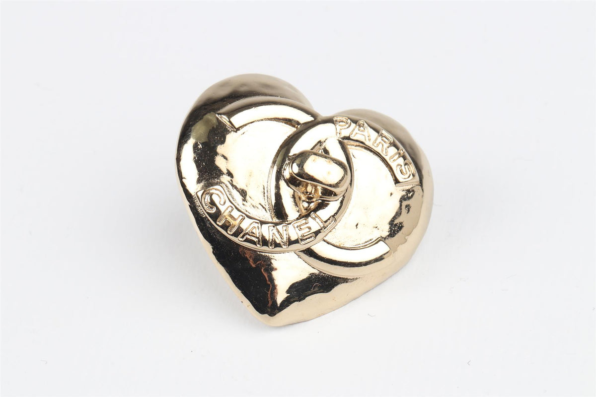 CHANEL GOLD 2022 HEART GOLD TONE EARRINGS