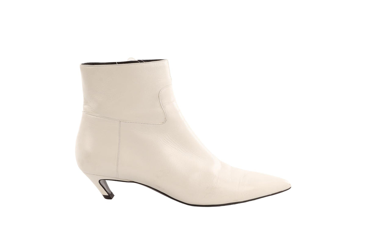 BALENCIAGA WHITE LEATHER ANKLE BOOTS EU 38 UK 5