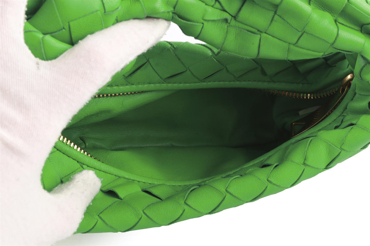 BOTTEGA VENETA GREEN JODIE MINI LEATHER BAG