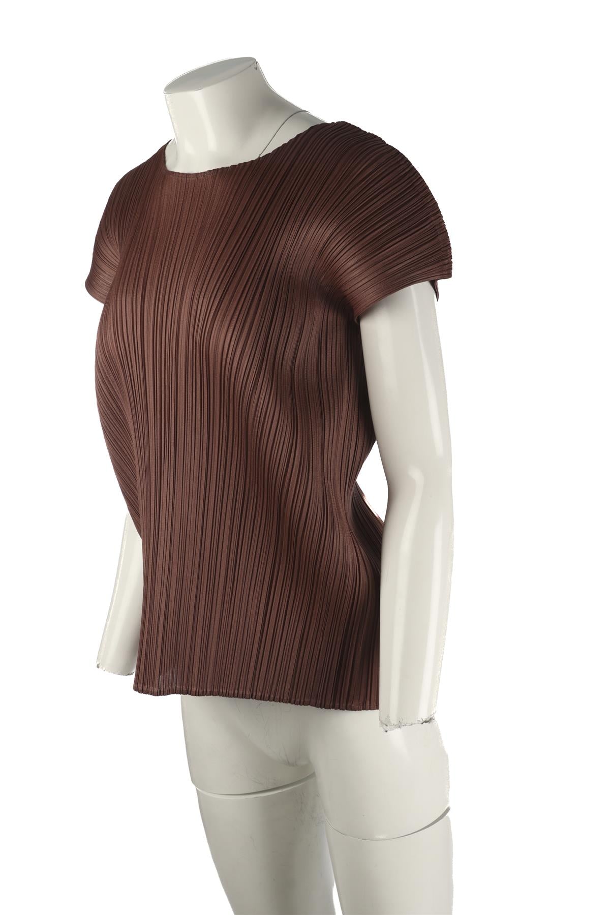 BROWN TOP