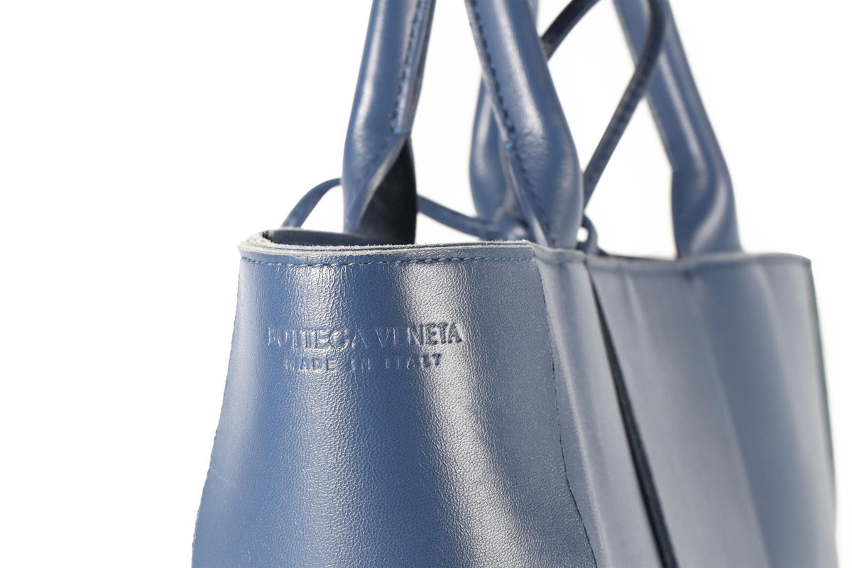 BOTTEGA VENETA NAVY ARCO INTRECCIATO LEATHER TOTE BAG
