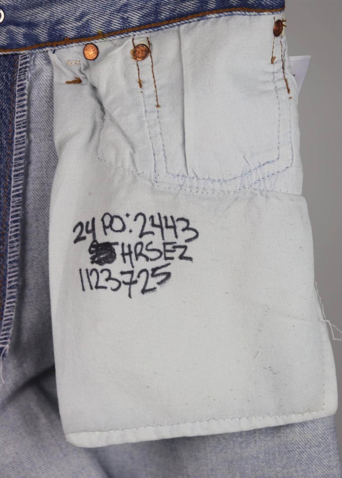 RE/DONE DISTRESSED HIGH WAISTED DENIM SHORTS W24 UK 6