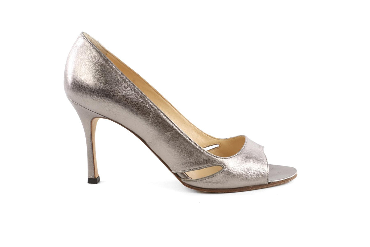 MANOLO BLAHNIK SILVER LEATHER SANDALS EU 37.5 UK 4.5 US 7.5