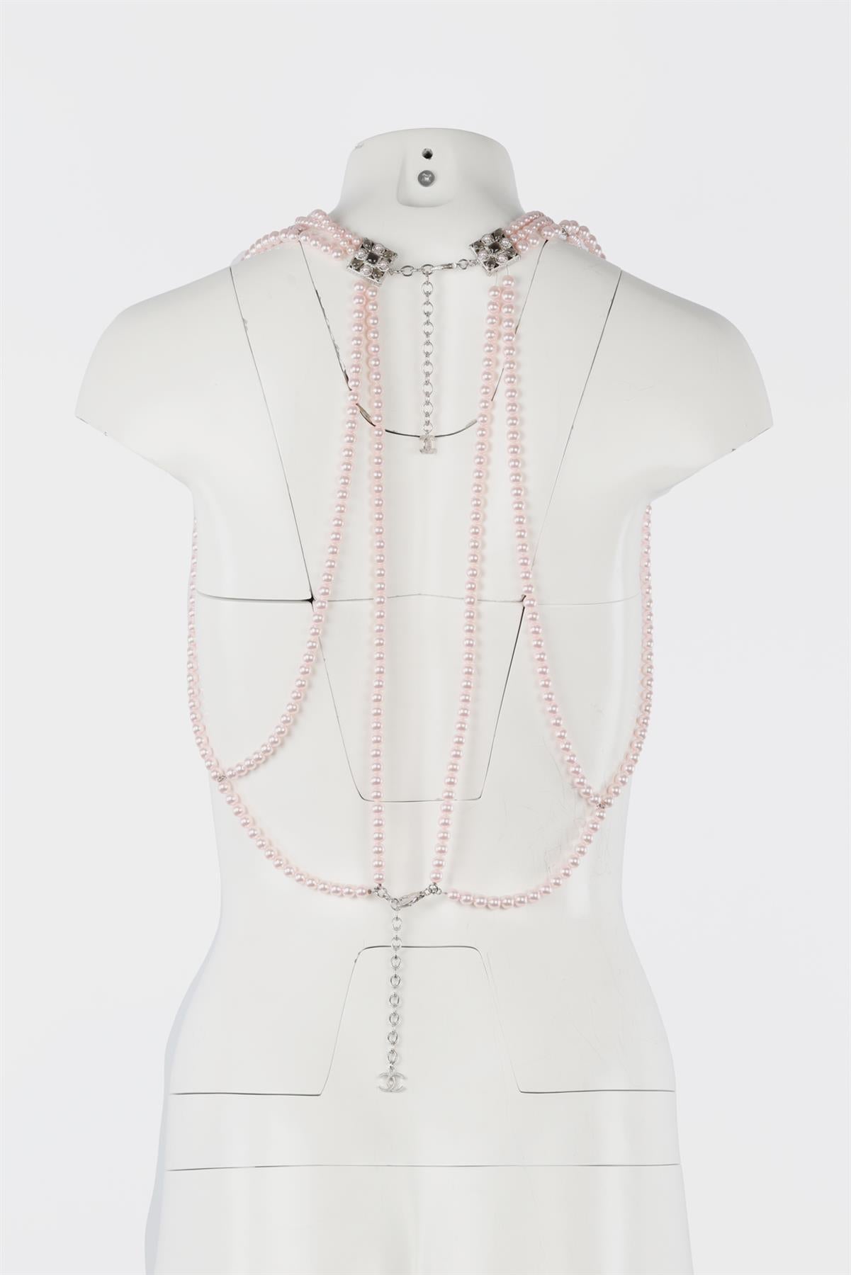 CHANEL PINK 2015 CC PEARL BODY NECKLACE