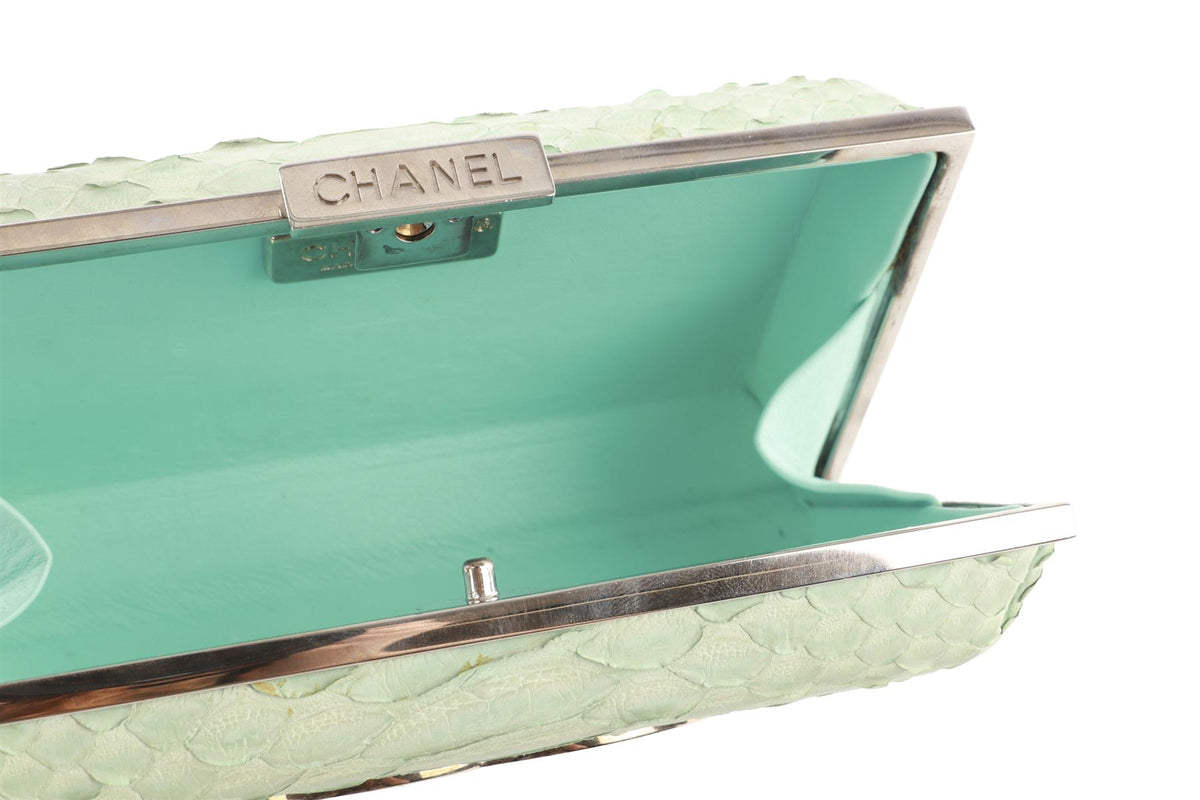 CHANEL GREEN 2012 CC PYTHON CLUTCH