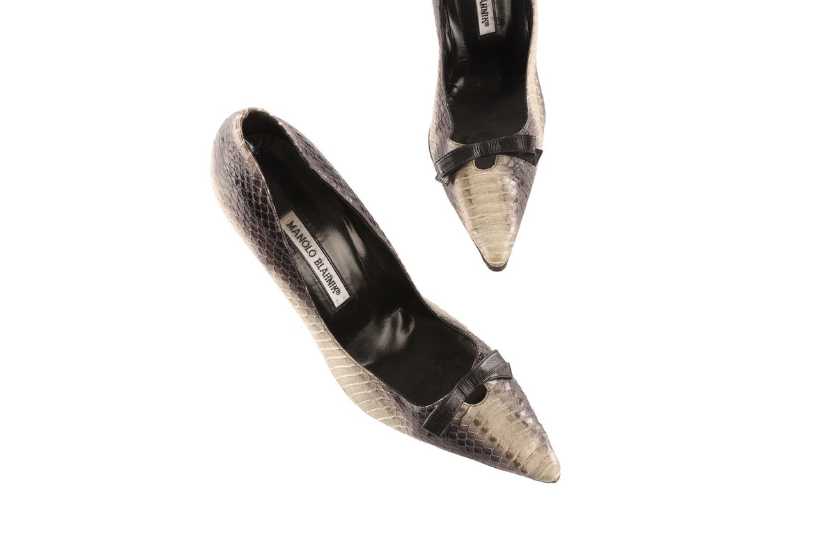 MANOLO BLAHNIK BLACK PYTHON PUMPS EU 38.5 UK 5.5 US 8.5